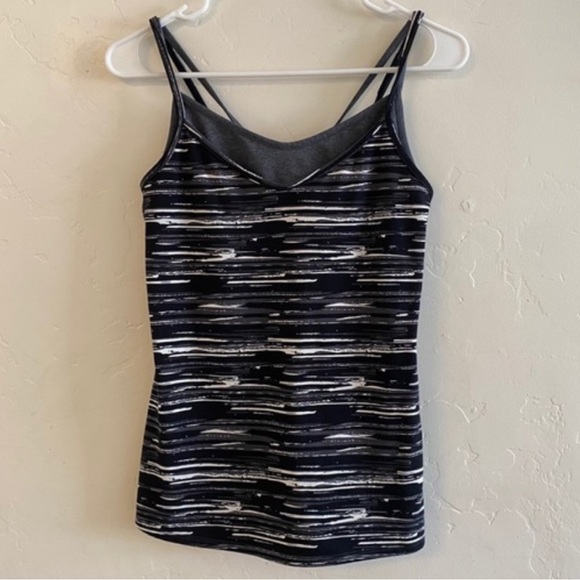 Soybu Black & Gray Printed Workout Tank Top Medium - Picture 1 of 9
